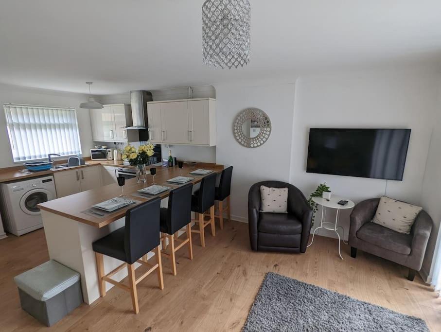 The Kilsyth,Detached Bungalow Warrington Dış mekan fotoğraf