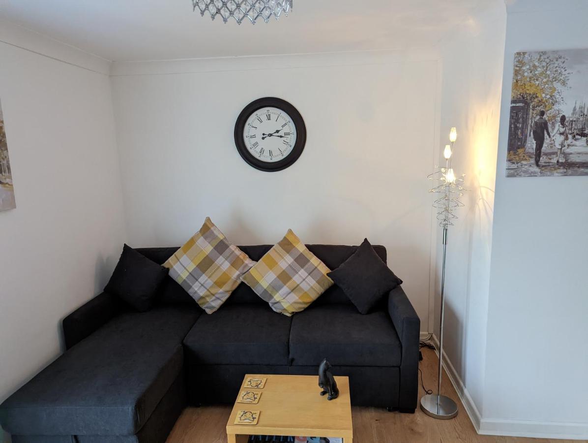 The Kilsyth,Detached Bungalow Warrington Dış mekan fotoğraf